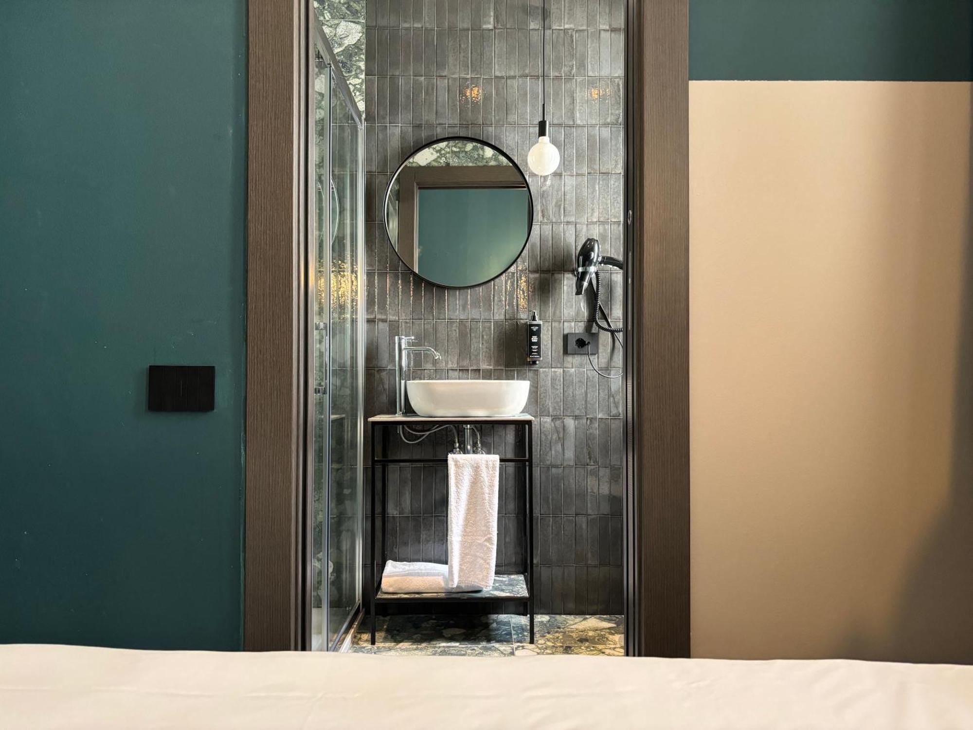Av Boutique Hotel 2*