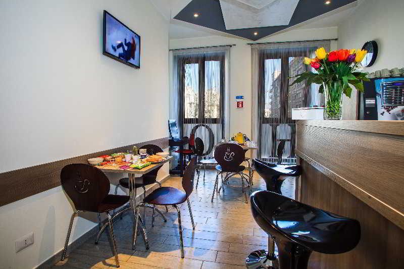 Av Boutique 2* Milan